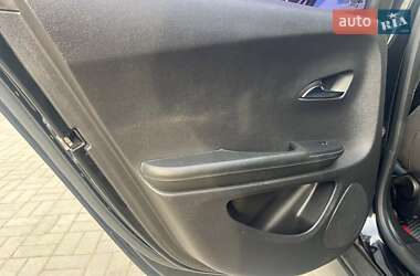 Хэтчбек Chevrolet Volt 2013 в 