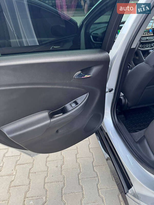 Хэтчбек Chevrolet Volt 2018 в Подольске фото 17 Хэтчбек Chevrolet Volt 2018 в Подольске