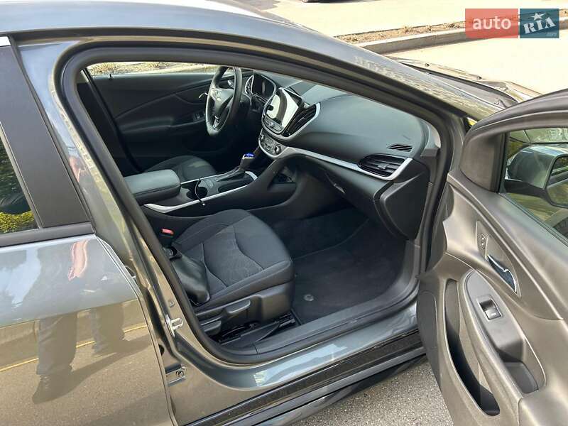 Хетчбек Chevrolet Volt 2016 в Києві фото 10 Хетчбек Chevrolet Volt 2016 в Києві