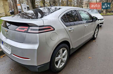 Хэтчбек Chevrolet Volt 2012 в 