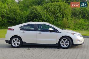 Хэтчбек Chevrolet Volt 2013 в 