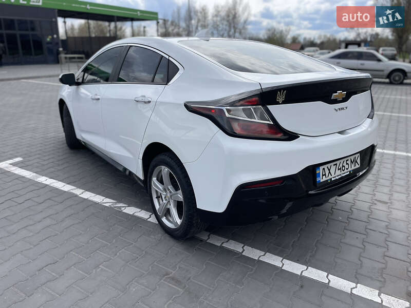 Хетчбек Chevrolet Volt 2015 в Кам'янському