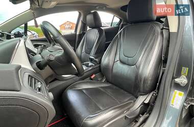Хэтчбек Chevrolet Volt 2011 в 