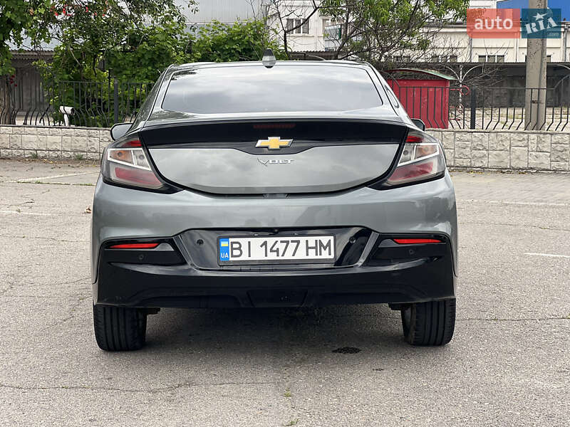 Хэтчбек Chevrolet Volt 2015 в Запорожье