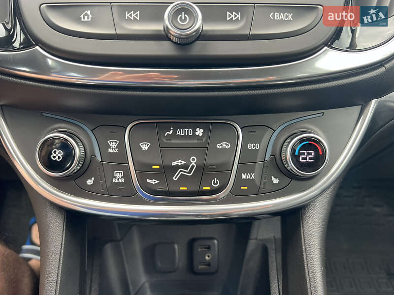 Хэтчбек Chevrolet Volt 2015 в Запорожье