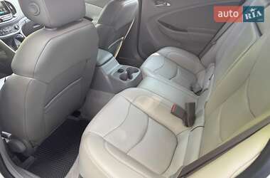 Хэтчбек Chevrolet Volt 2017 в 