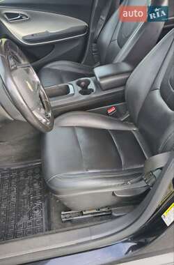Хэтчбек Chevrolet Volt 2012 в 
