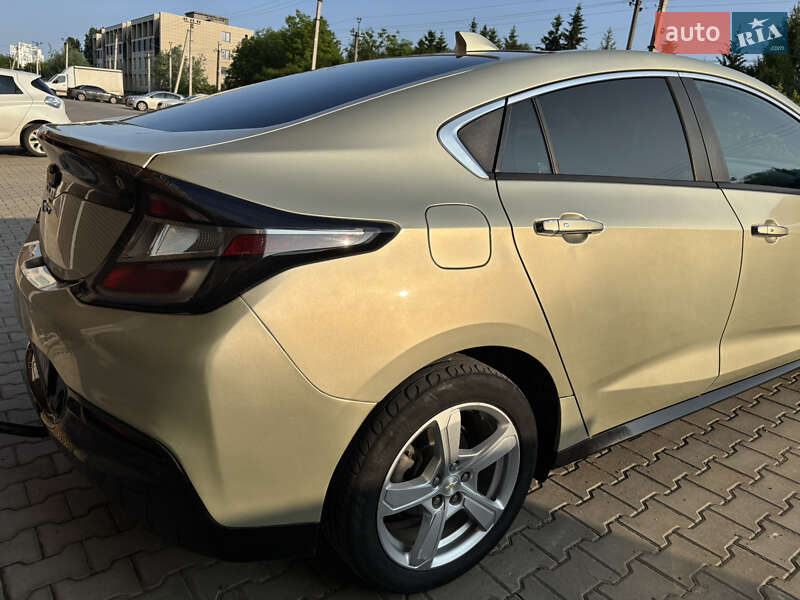 Хэтчбек Chevrolet Volt 2016 в Хмельницком