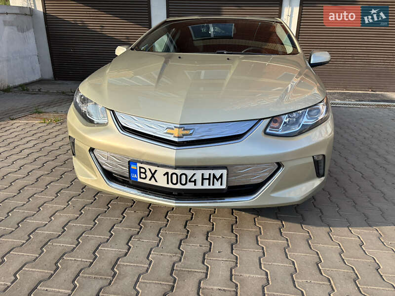 Хэтчбек Chevrolet Volt 2016 в Хмельницком