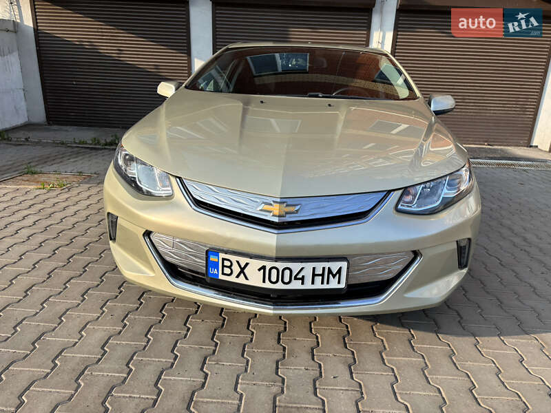 Хэтчбек Chevrolet Volt 2016 в Хмельницком