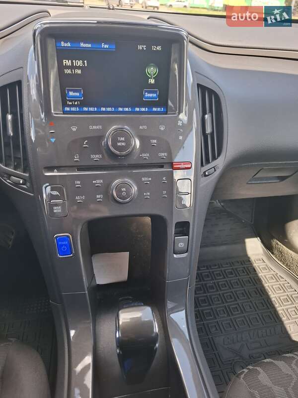 Хэтчбек Chevrolet Volt 2015 в Черкассах