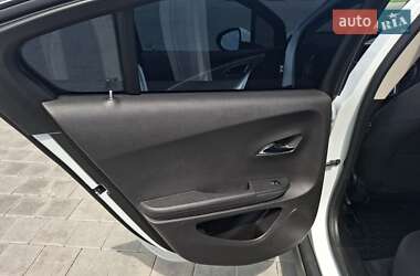 Хэтчбек Chevrolet Volt 2015 в 