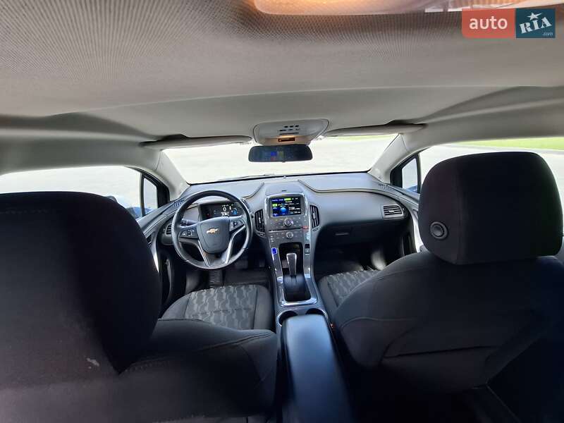 Хэтчбек Chevrolet Volt 2015 в Черкассах