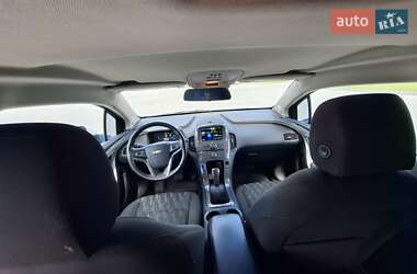 Хэтчбек Chevrolet Volt 2015 в 