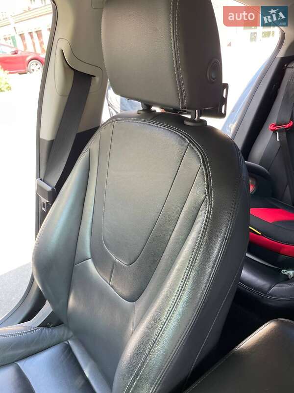 Хэтчбек Chevrolet Volt 2013 в Софиевской Борщаговке фото 18 Хэтчбек Chevrolet Volt 2013 в Софиевской Борщаговке