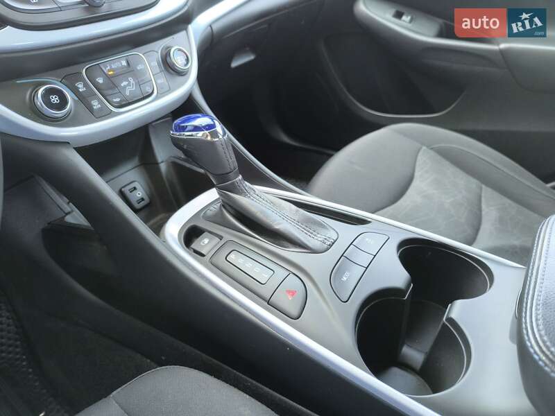 Хетчбек Chevrolet Volt 2017 в Києві