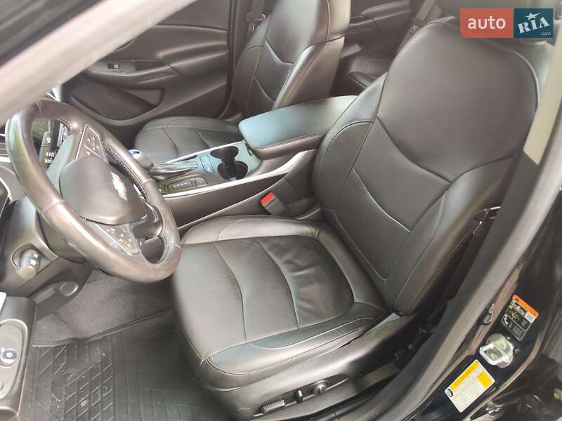 Хэтчбек Chevrolet Volt 2019 в Новых Санжарах