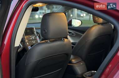 Хэтчбек Chevrolet Volt 2014 в 