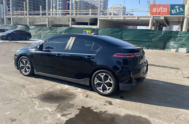 Хэтчбек Chevrolet Volt 2015 в 