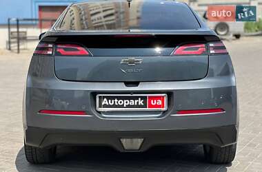 Хэтчбек Chevrolet Volt 2013 в 