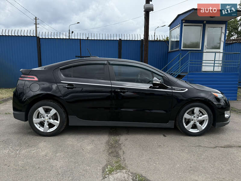 Хетчбек Chevrolet Volt 2015 в Києві