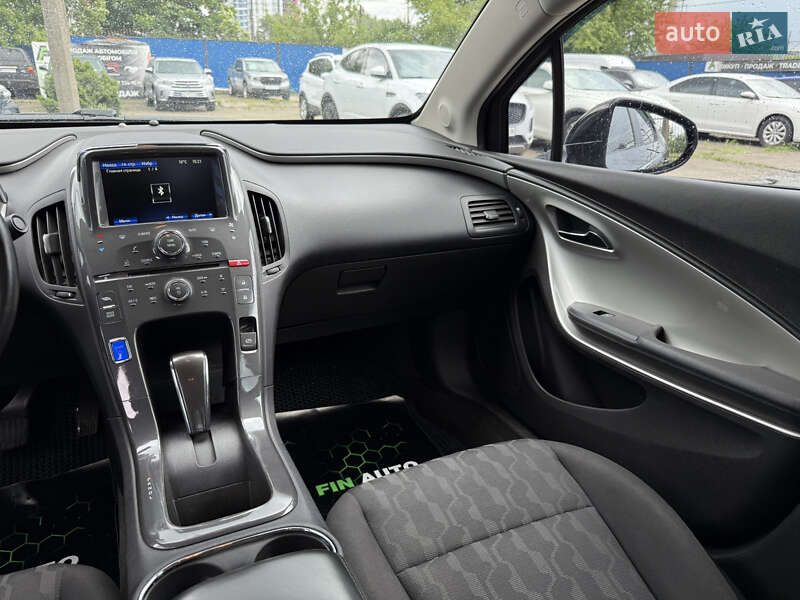 Хетчбек Chevrolet Volt 2015 в Києві