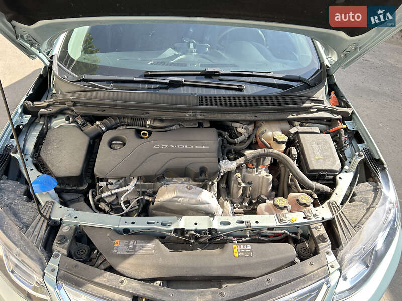 Хэтчбек Chevrolet Volt 2017 в Тернополе