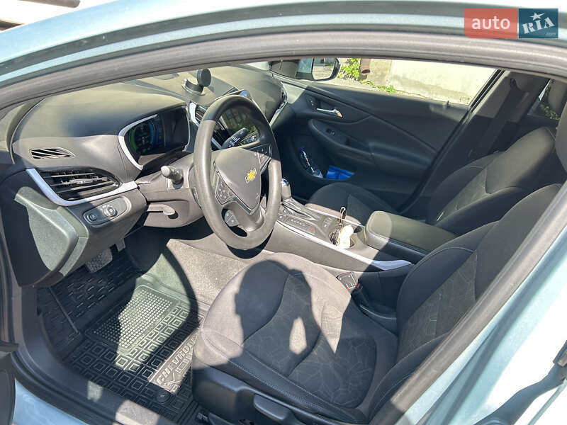 Хэтчбек Chevrolet Volt 2017 в Тернополе
