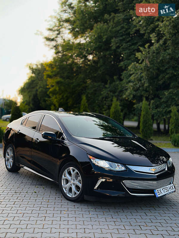 Хэтчбек Chevrolet Volt 2017 в Хмельницком