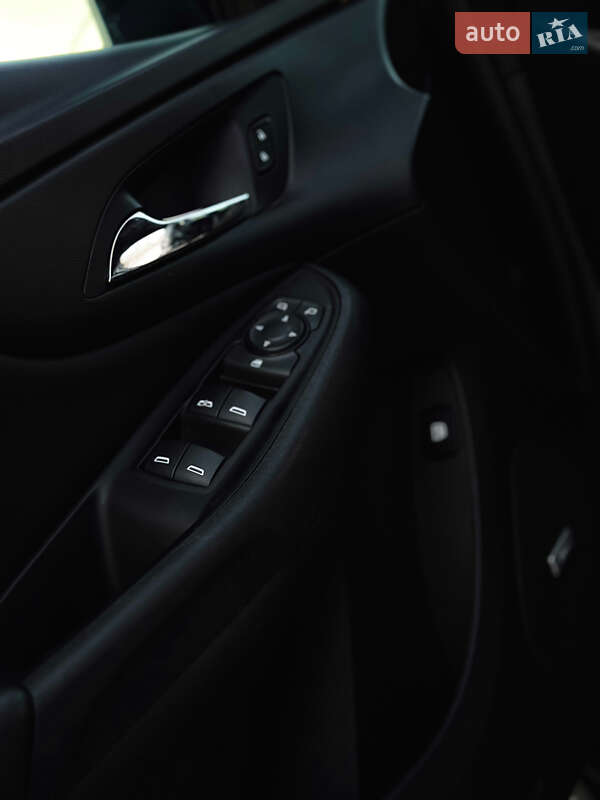 Хэтчбек Chevrolet Volt 2017 в Хмельницком