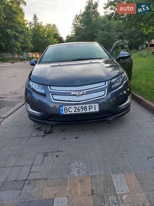 Хэтчбек Chevrolet Volt 2013 в 