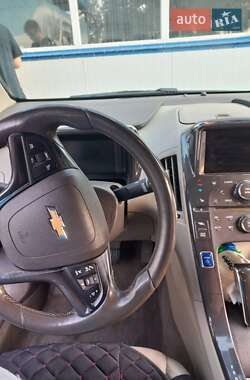Хэтчбек Chevrolet Volt 2013 в 