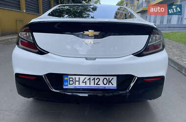 Хэтчбек Chevrolet Volt 2016 в 