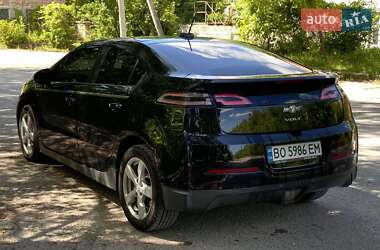 Хэтчбек Chevrolet Volt 2014 в 