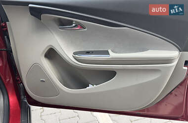 Хэтчбек Chevrolet Volt 2014 в 