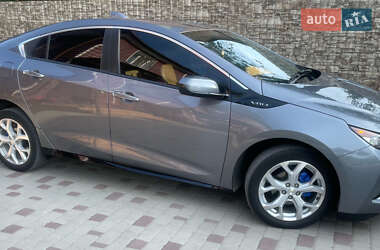 Хэтчбек Chevrolet Volt 2017 в 