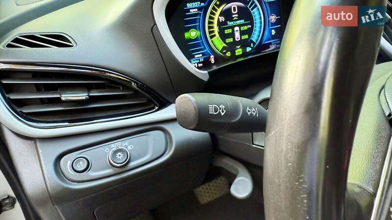 Хетчбек Chevrolet Volt 2017 в Житомирі