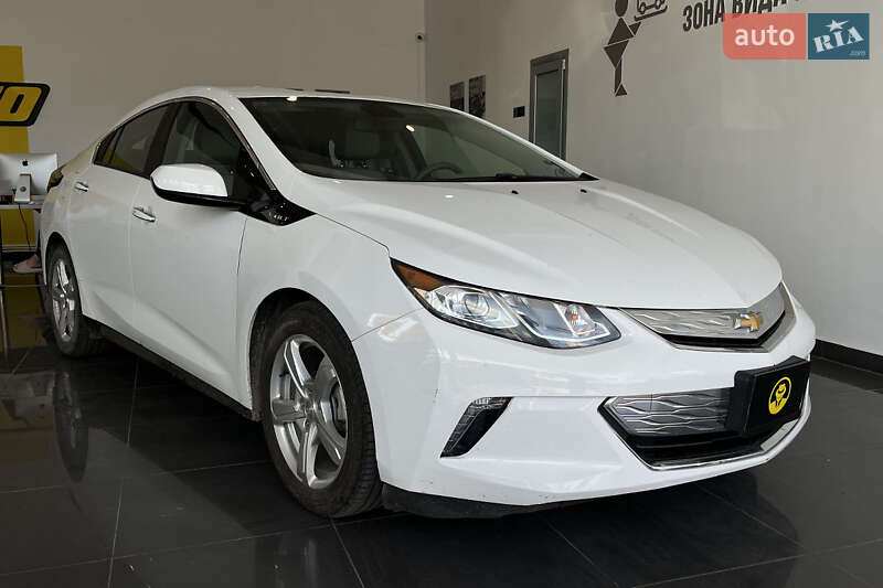 Хэтчбек Chevrolet Volt 2018 в 