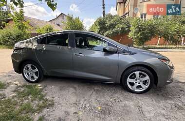 Хэтчбек Chevrolet Volt 2016 в 