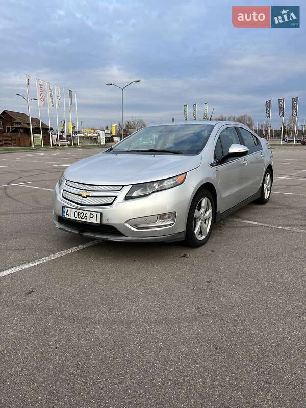 Хэтчбек Chevrolet Volt 2014 в Киеве