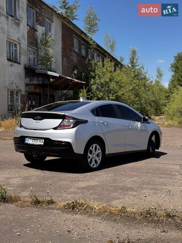 Хэтчбек Chevrolet Volt 2016 в Калуше фото 11 Хэтчбек Chevrolet Volt 2016 в Калуше