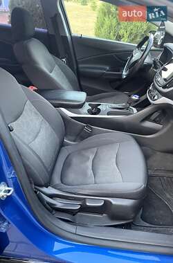 Хэтчбек Chevrolet Volt 2016 в 