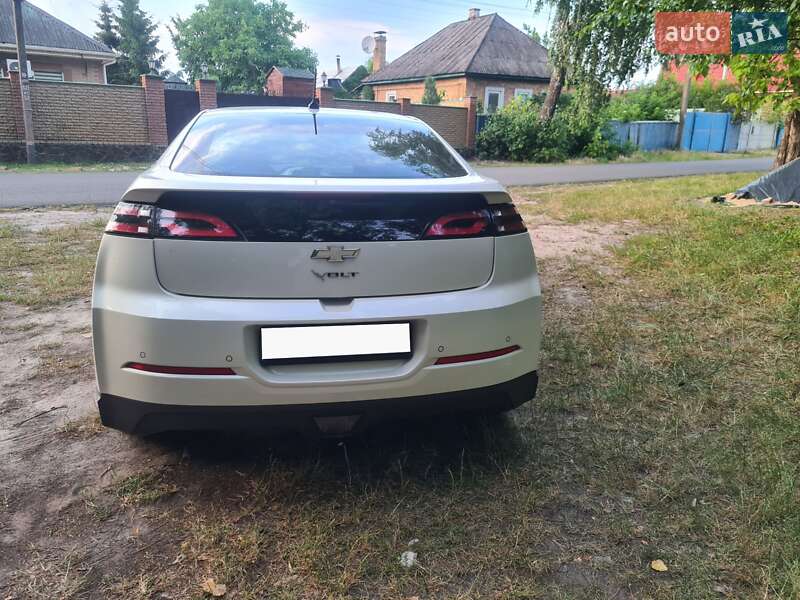 Хэтчбек Chevrolet Volt 2013 в Черкассах