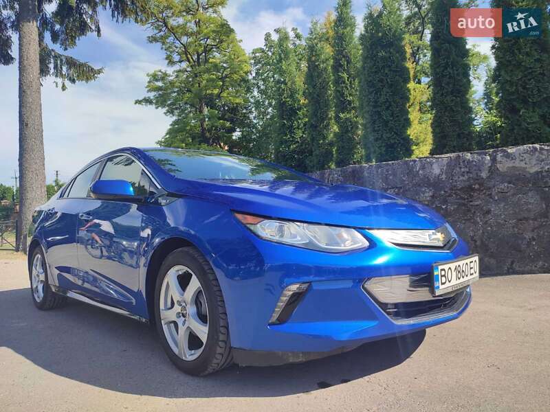 Хэтчбек Chevrolet Volt 2016 в Тернополе