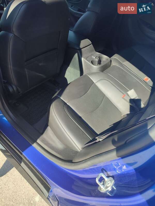 Хэтчбек Chevrolet Volt 2016 в Тернополе