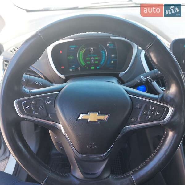 Хэтчбек Chevrolet Volt 2015 в Киеве