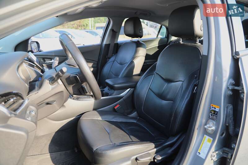 Хэтчбек Chevrolet Volt 2017 в Харькове