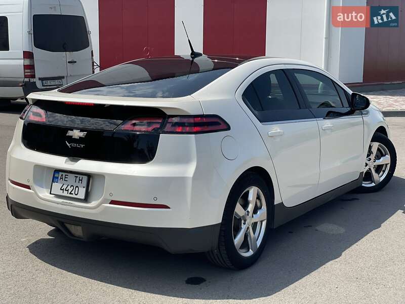 Хэтчбек Chevrolet Volt 2011 в Днепре