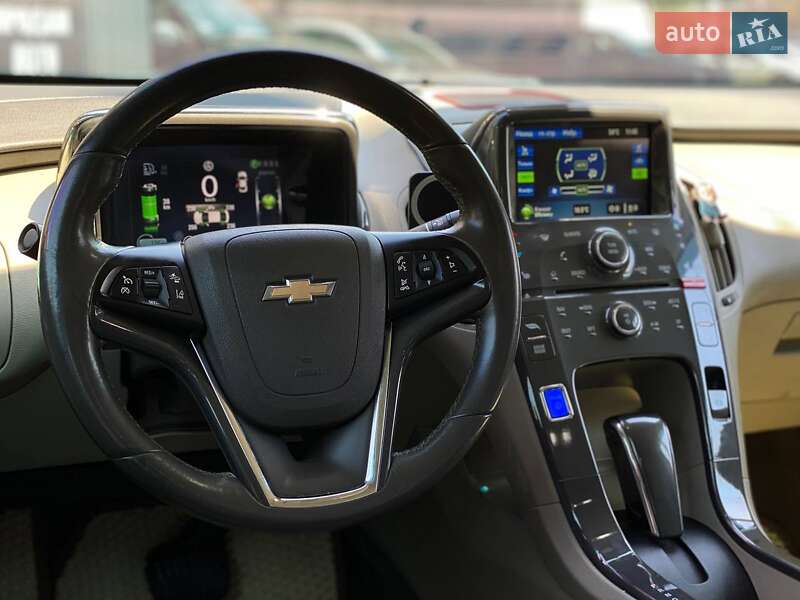 Хэтчбек Chevrolet Volt 2012 в Днепре