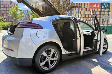 Хэтчбек Chevrolet Volt 2010 в 
